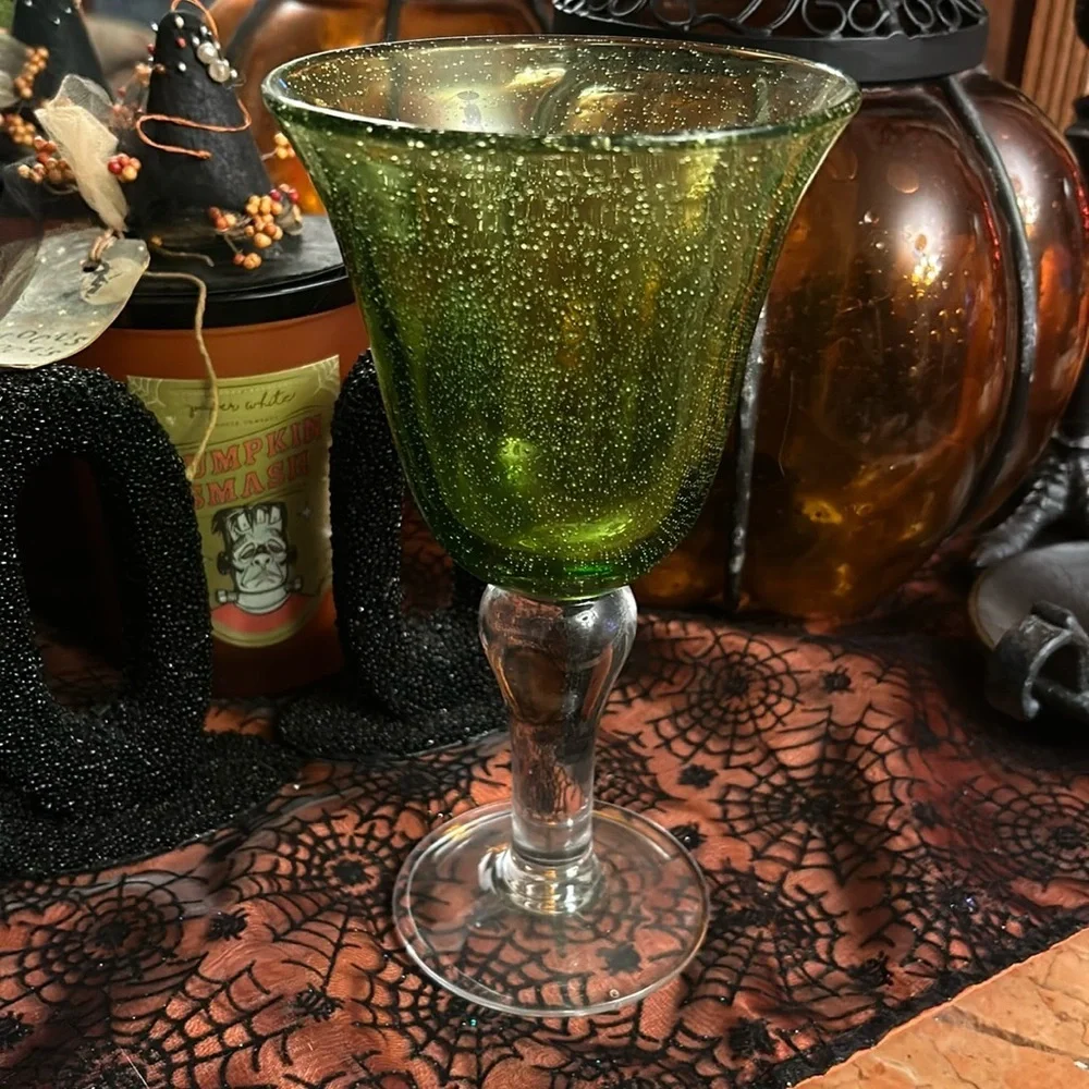 Artland Iris Green Seeded Glass Water Goblet - Picture 2 of 4
